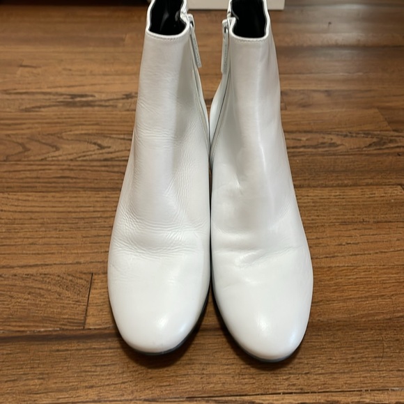 Brand New Kendall & Kylie Booties , Size 7 - Picture 12 of 13